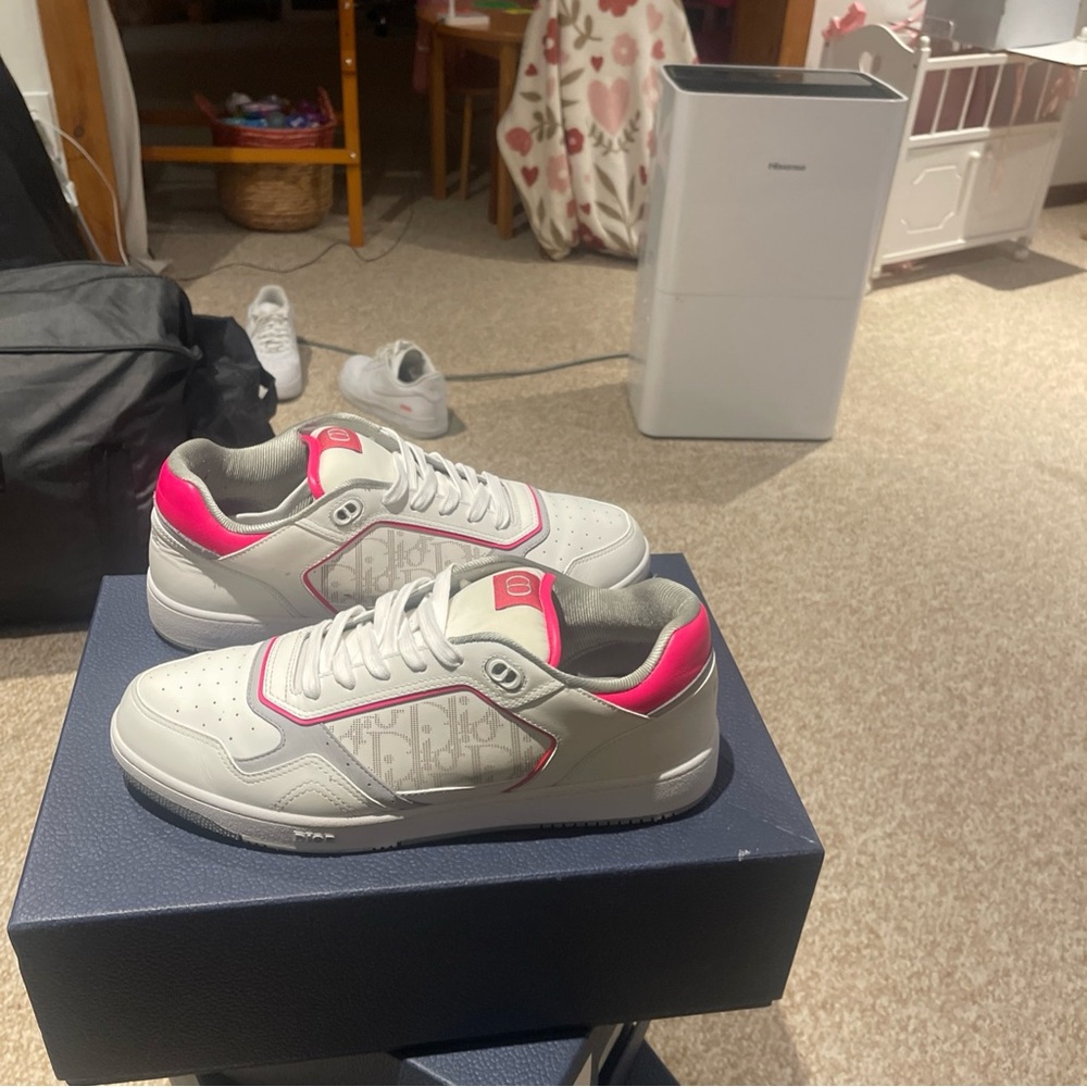 Dior b27 low top white, pink and grey sneakers size 45 us12